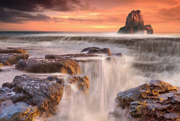 Photograph Harris Rinaldi  Seaside Waterfall on One Eyeland